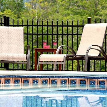 The Glen House -9 Bdrm Estate Sleep 26 Movie Theater,Pool,Golf,Ski Newry Exterior photo