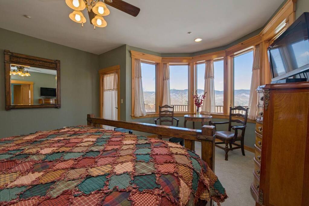 The Glen House -9 Bdrm Estate Sleep 26 Movie Theater,Pool,Golf,Ski Newry Exterior photo