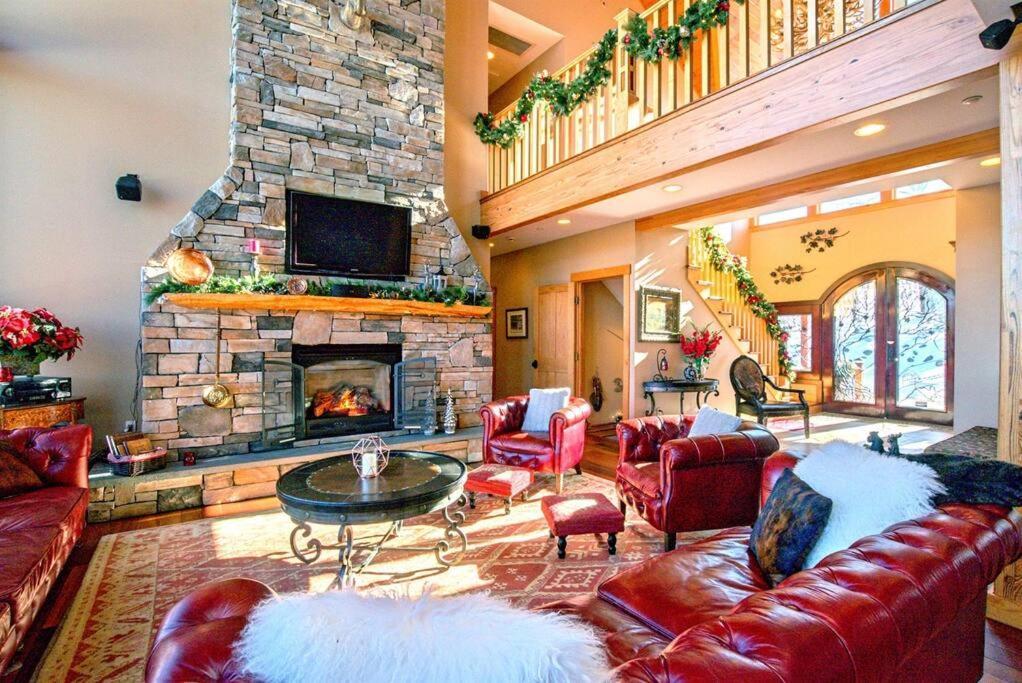 The Glen House -9 Bdrm Estate Sleep 26 Movie Theater,Pool,Golf,Ski Newry Exterior photo